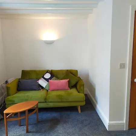Stylish, Comfy Townhouse Heart Of Town * Ulverston