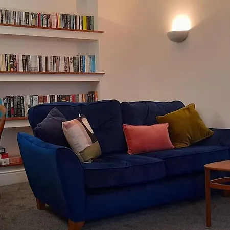 Stylish, Comfy Townhouse Heart Of Town * Ulverston