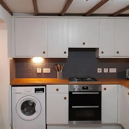 Stylish, Comfy Townhouse Heart Of Town * Ulverston